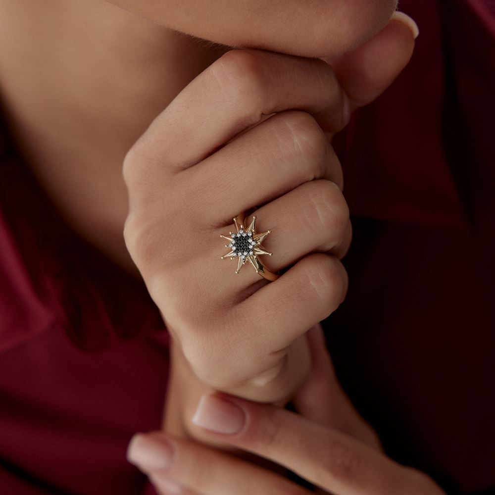 Yıldız Tasarım Beyaz Ve Siyah Taşlı Yüzük