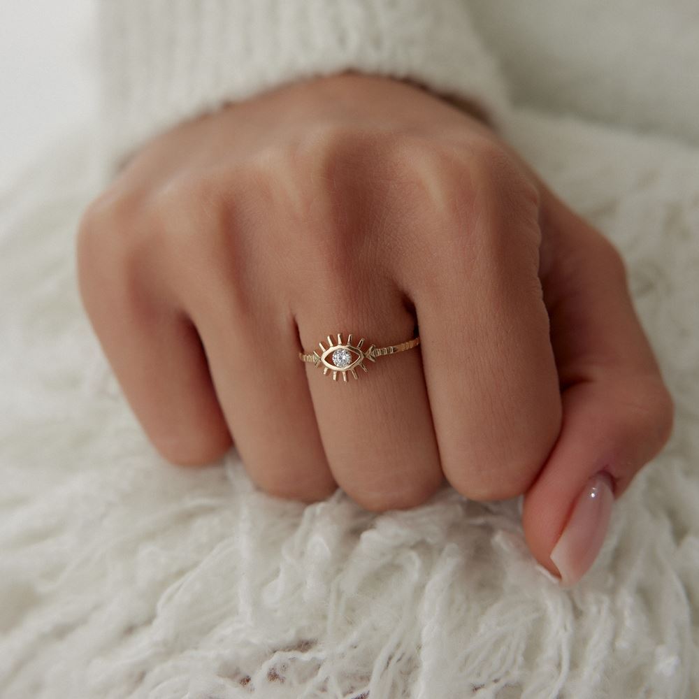 Göz Taşlı Yüzük