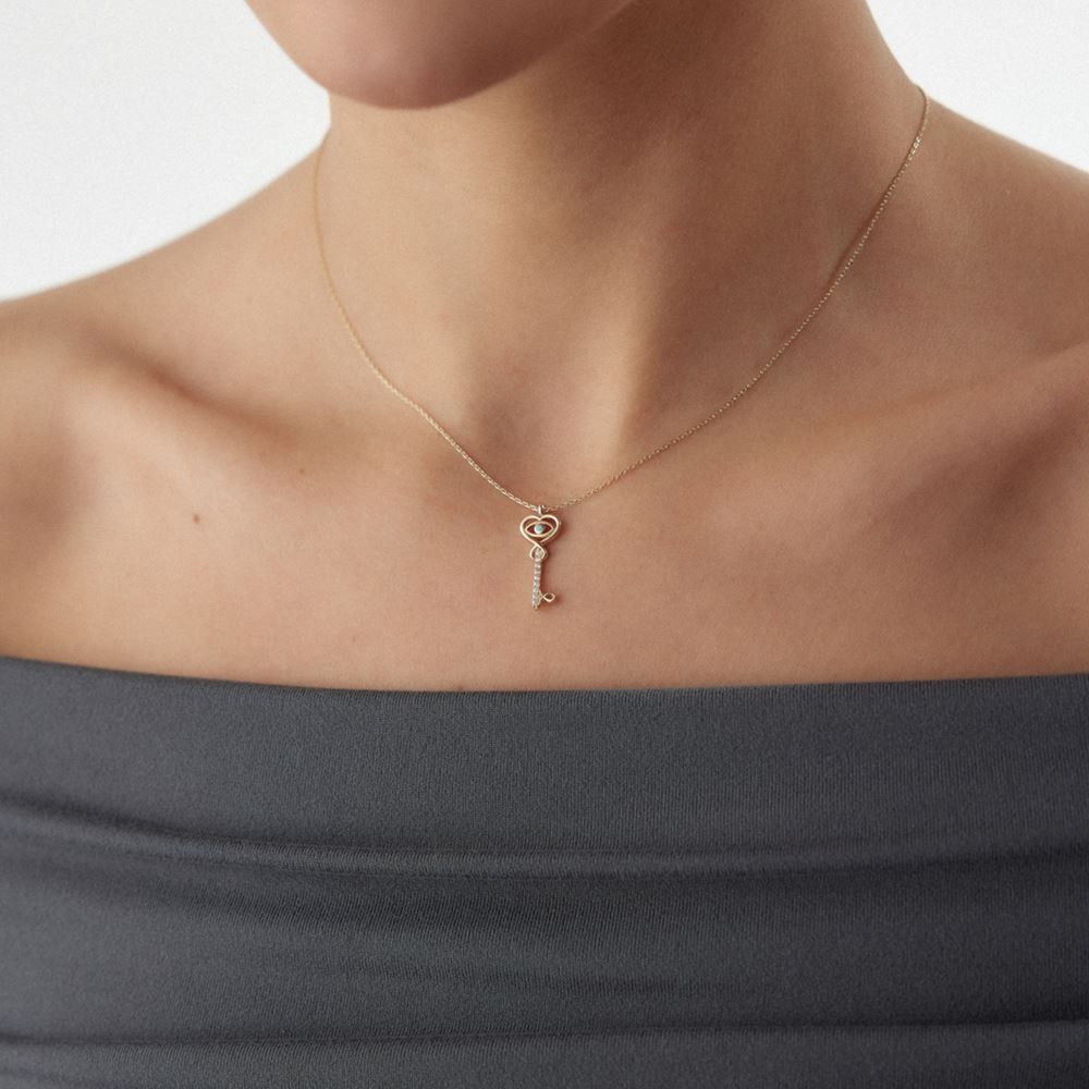 Anahtar Taşlı Kolye