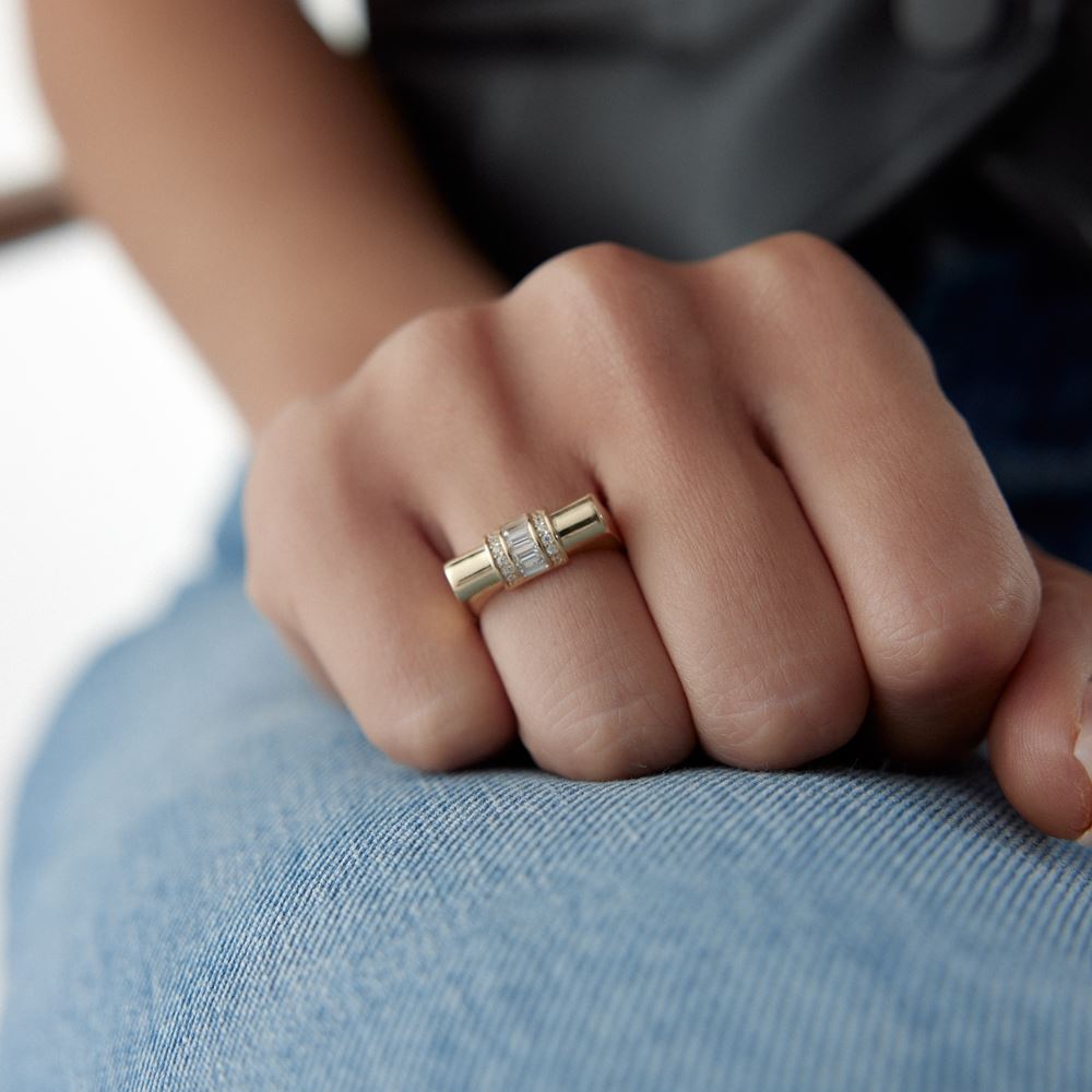 Baget Sıralı Yassı Tasarım Yüzük