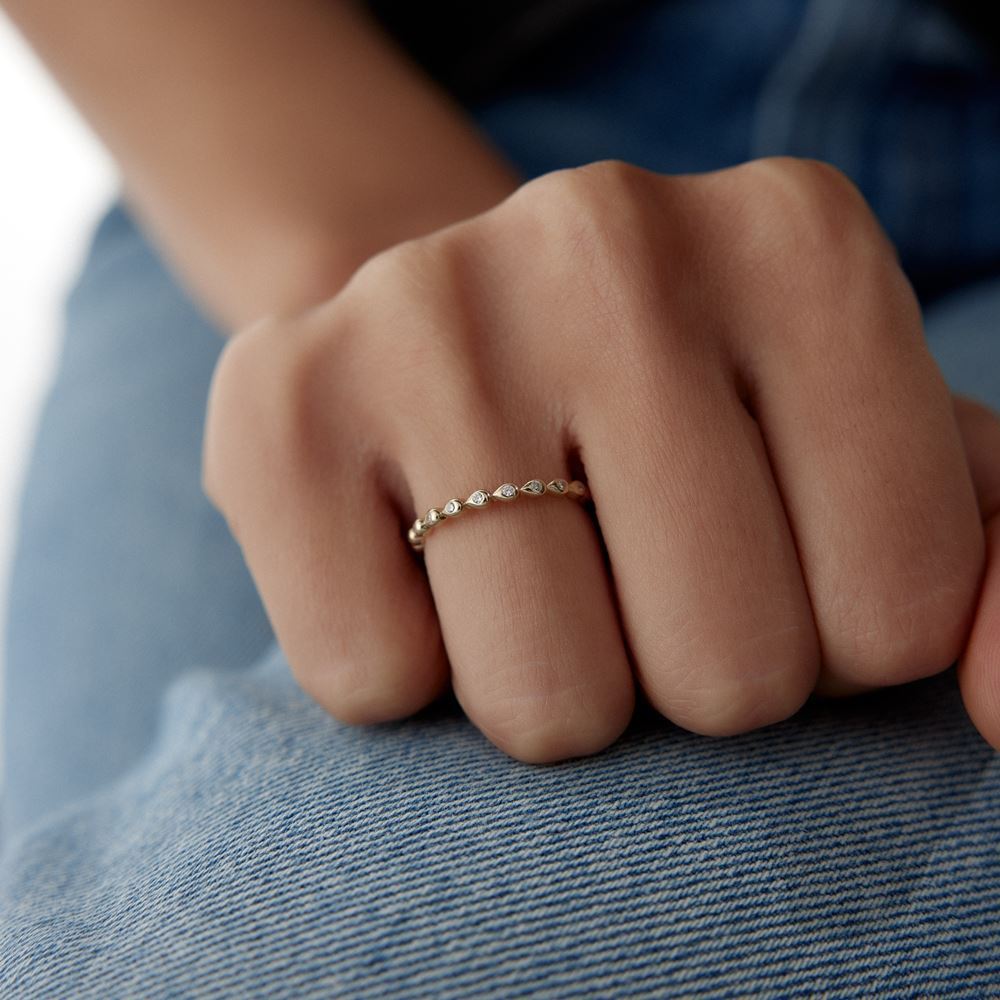 Damla Sıralı Taşlı Yüzük