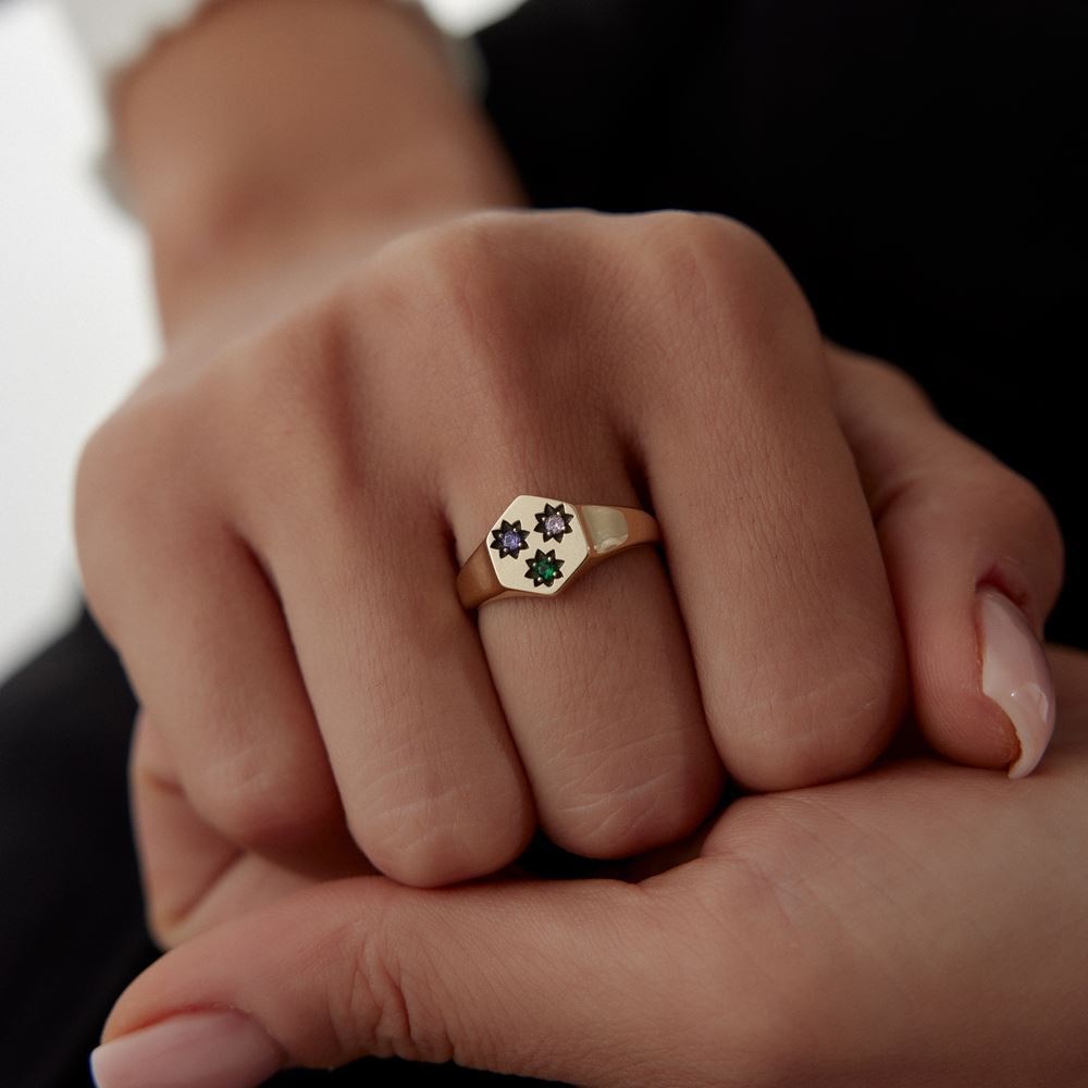 Altıgen Tasarım Mor Ve Yeşil Taşlı Yüzük