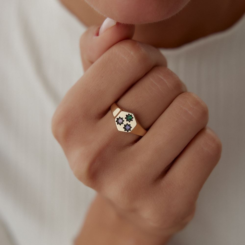 Altıgen Tasarım Mor Ve Yeşil Taşlı Yüzük