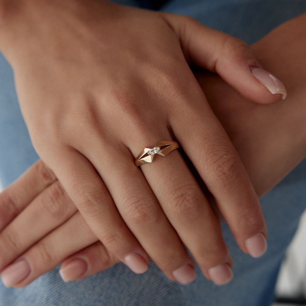 Damla Taşlı Tasarım Yüzük