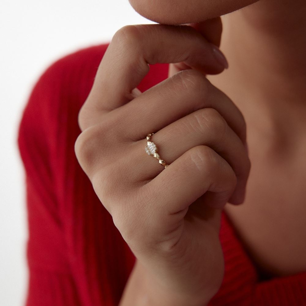 Baget Taşlı Prizma Tasarım Yüzük