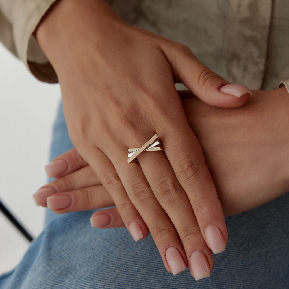 Üç Renk Yatay Çarpı Tasarım Yüzük