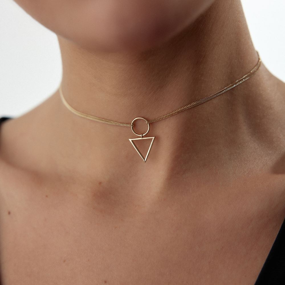 Oval Üçgen Tasarım Kolye