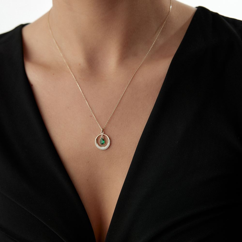 Damla Yeşil Taşlı Hilal Tasarım Kolye