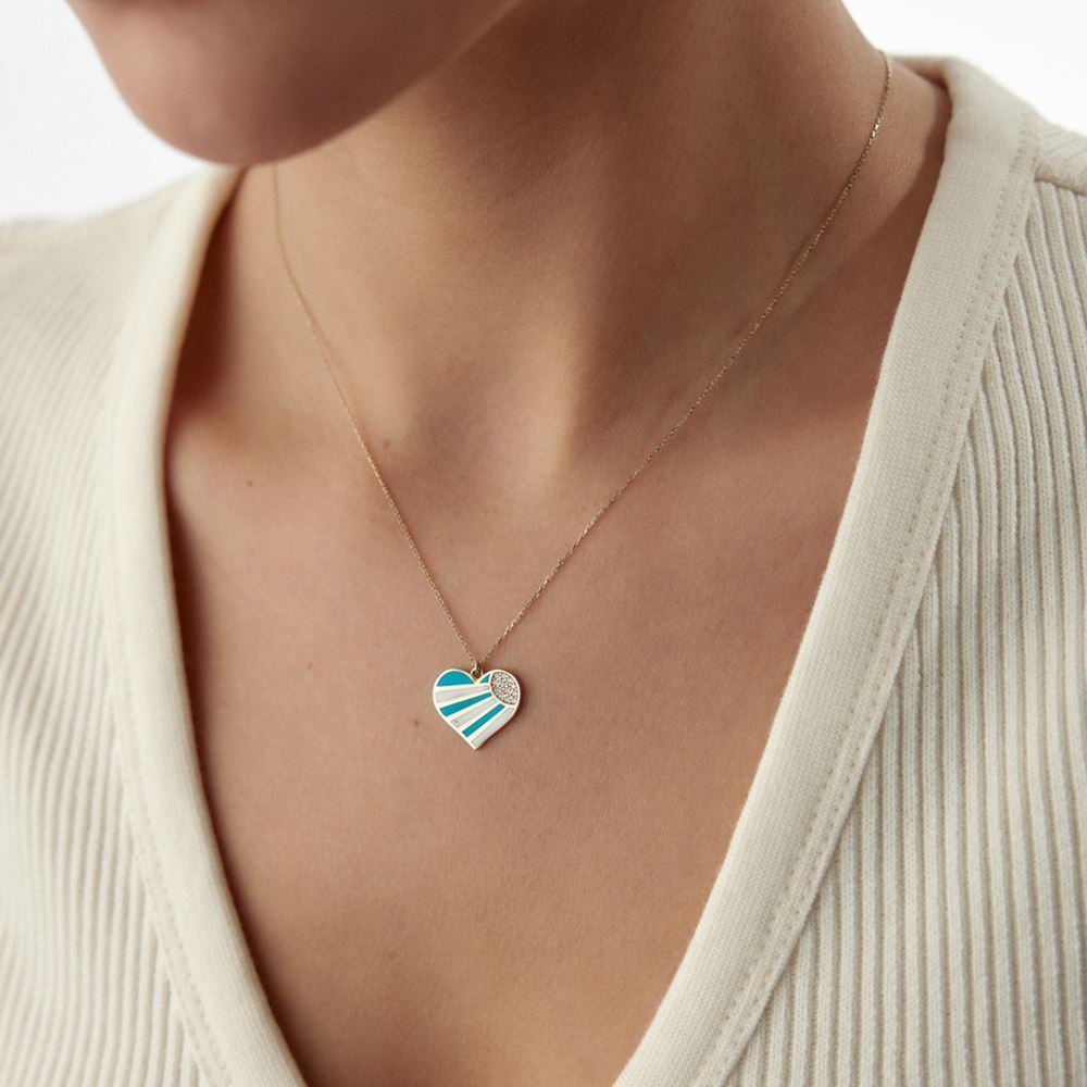 Kalp Mineli Taşlı Kolye