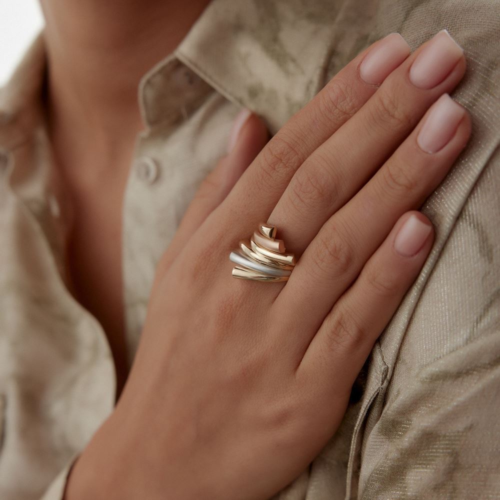 Altı Çubuk Tasarım Üç Renk Yüzük