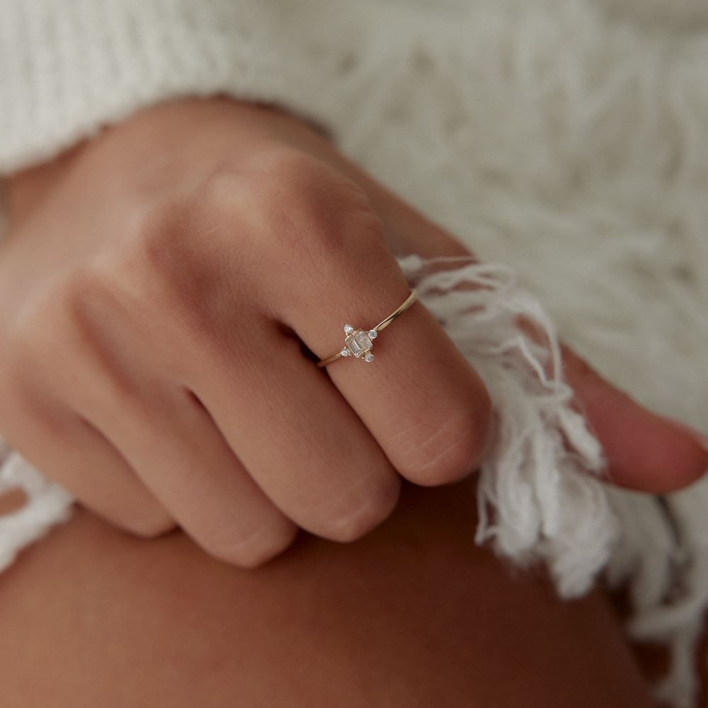 Baget Taşlı Yüzük